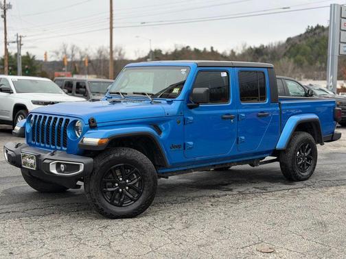 2023 Jeep Gladiator Sport