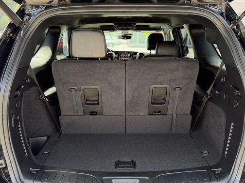 DB Black Crystal Clearcoat 2023 Dodge Durango R/T