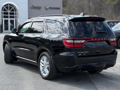 DB Black Crystal Clearcoat 2023 Dodge Durango R/T