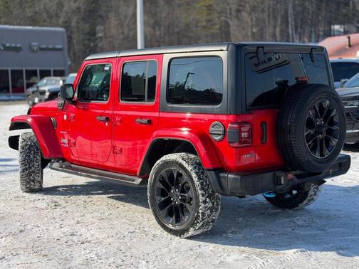 2022 Jeep Wrangler Unlimited 4xe Sahara