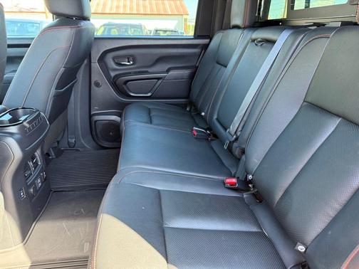 2024 Nissan Titan PRO-4X