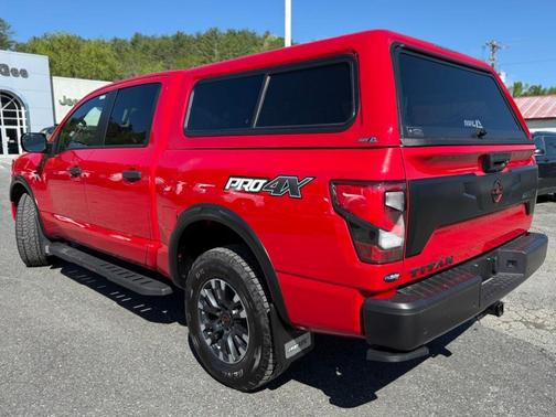 2024 Nissan Titan PRO-4X