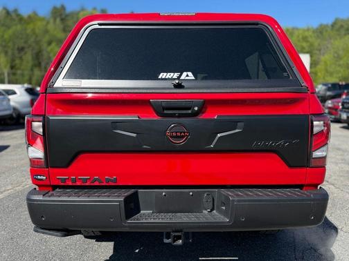 2024 Nissan Titan PRO-4X