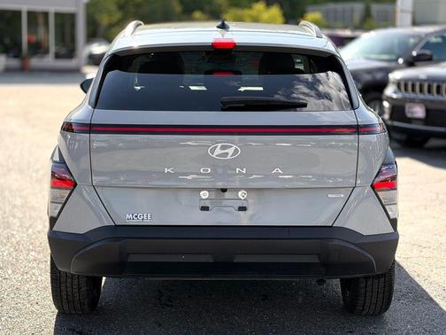 Cyber Gray Metallic 2025 Hyundai KONA SEL