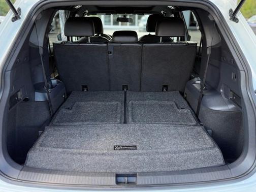 2021 Volkswagen Tiguan 2.0T SE R-Line Black