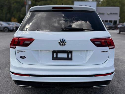 2021 Volkswagen Tiguan 2.0T SE R-Line Black