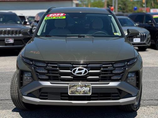 Green 2025 Hyundai TUCSON SEL