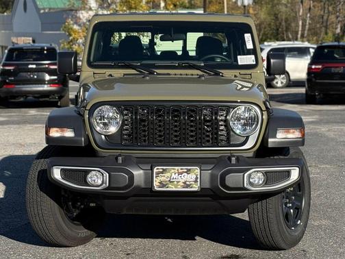 2026 Jeep Gladiator Sport