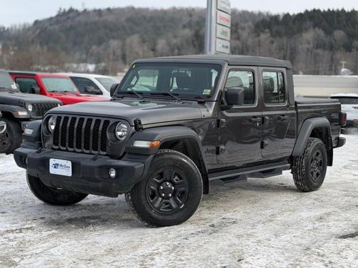 2022 Jeep Gladiator Sport