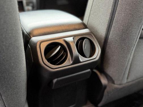 2024 Jeep Gladiator Sport