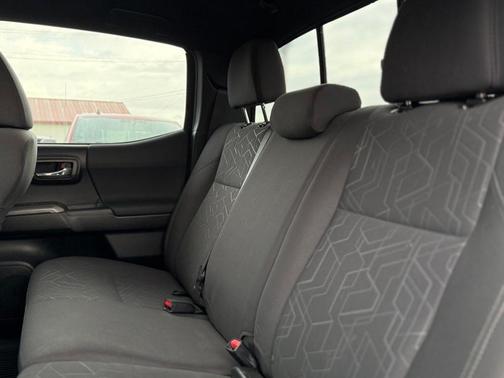 2016 Toyota Tacoma TRD Sport