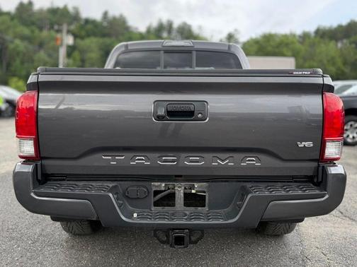 2016 Toyota Tacoma TRD Sport
