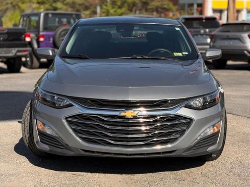 Sterling Gray Metallic 2024 Chevrolet Malibu LT