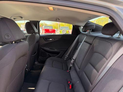 Sterling Gray Metallic 2024 Chevrolet Malibu LT