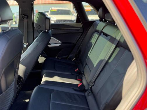 2025 Audi Q3 45 S line Premium