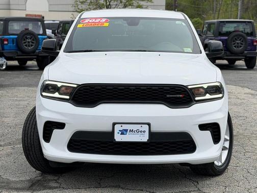 White Knuckle Clearcoat 2025 Dodge Durango GT