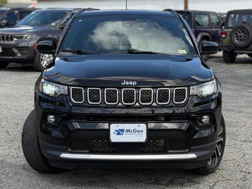Diamond Black 2024 Jeep Compass Limited