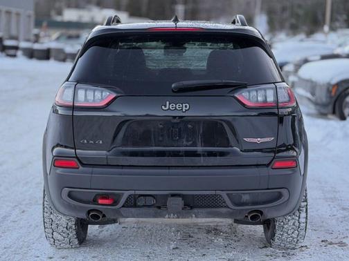 2022 Jeep Cherokee Trailhawk