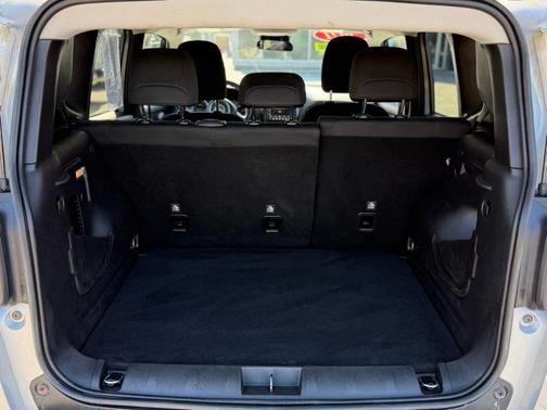 Glacier Metallic 2021 Jeep Renegade Latitude