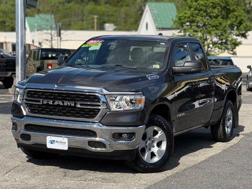 Granite Crystal Clearcoat Metallic 2024 RAM 1500 Big Horn/Lone Star
