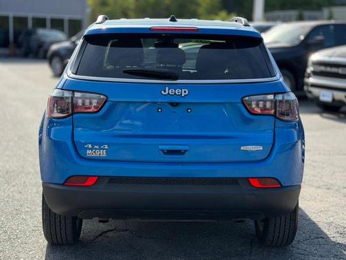 Hydro Blue Pearlcoat 2024 Jeep Compass Latitude