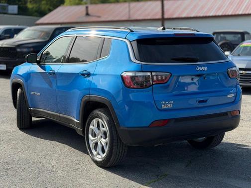 Hydro Blue Pearlcoat 2024 Jeep Compass Latitude