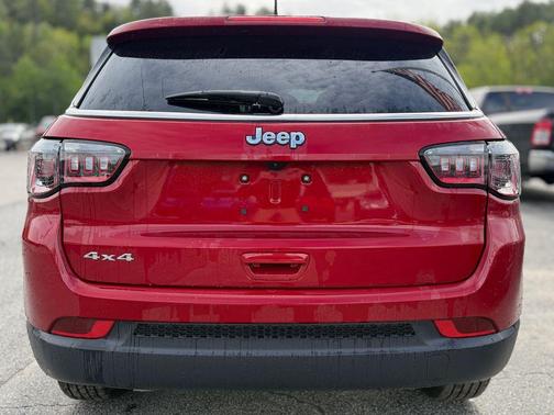 2025 Jeep Compass Sport