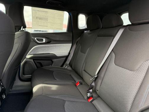 2025 Jeep Compass Sport