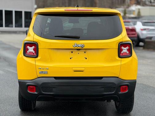 2023 Jeep Renegade Latitude