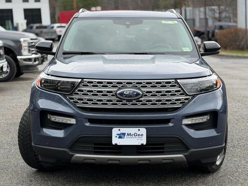 Blue Metallic 2021 Ford Explorer Limited