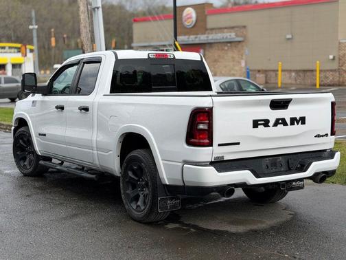 Bright White Clearcoat 2025 RAM 1500 Big Horn/Lone Star
