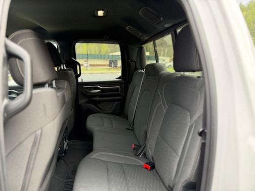 Bright White Clearcoat 2025 RAM 1500 Big Horn/Lone Star