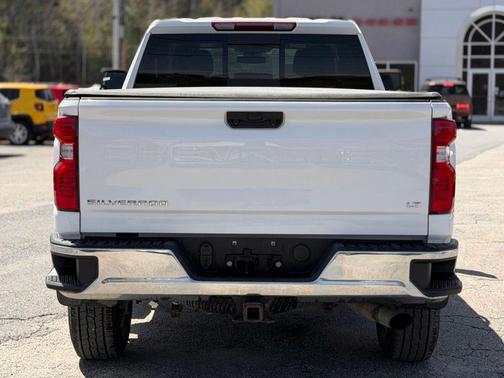 Summit White 2024 Chevrolet Silverado 3500 LT