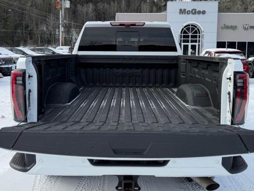 2025 GMC Sierra 2500 AT4