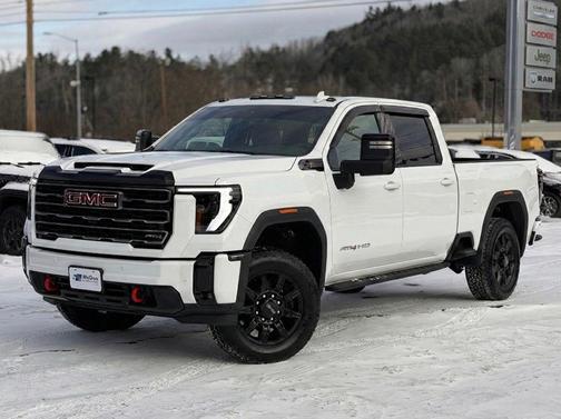 2025 GMC Sierra 2500 AT4