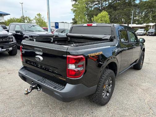 SHADOW BLACK 2023 Ford Maverick XLT ADVANCED