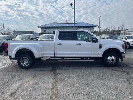 2017 Ford F-350 LARIAT SUPER DUTY