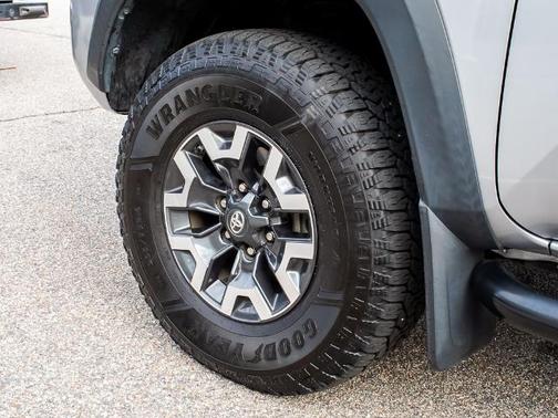 2021 Toyota Tacoma TRD OFF ROAD