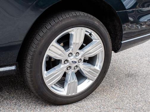 2024 Ford Expedition PLATINUM