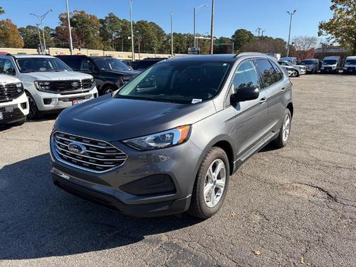 2022 Ford Edge SE