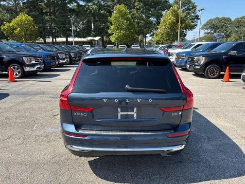 2023 Volvo XC60 B5 ULTIMATE BRIGHT THEME