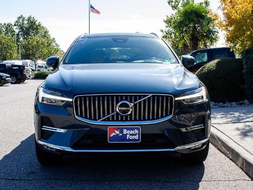 2023 Volvo XC60 B5 ULTIMATE BRIGHT THEME