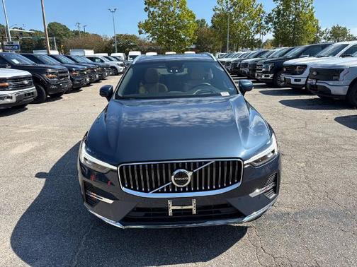 2023 Volvo XC60 B5 ULTIMATE BRIGHT THEME