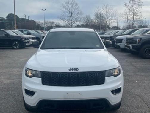 2018 Jeep Grand Cherokee LAREDO