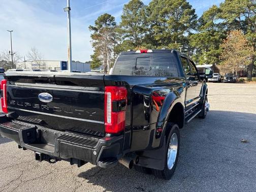 2024 Ford F-450 LARIAT DRW