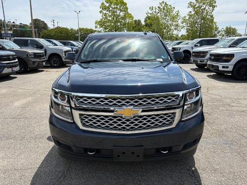 Blue Velvet Metallic 2019 Chevrolet Suburban LT