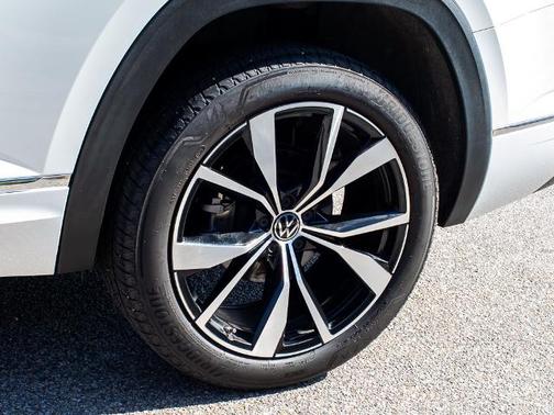 2024 Volkswagen Atlas 2.0T SEL PREMIUM R-LINE