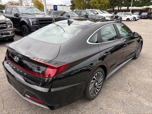 2023 Hyundai SONATA LIMITED