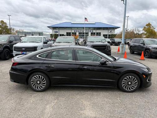 2023 Hyundai SONATA LIMITED