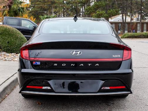 2023 Hyundai SONATA LIMITED